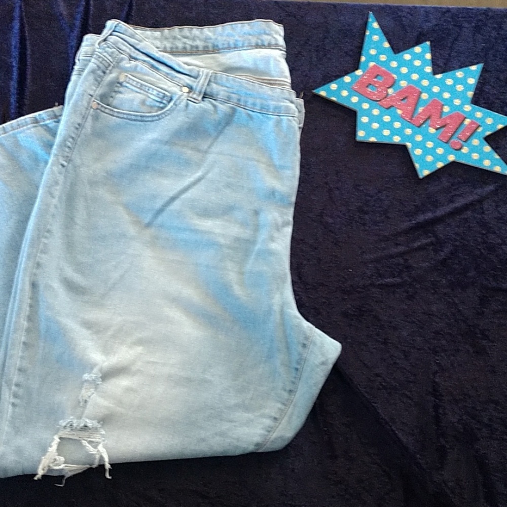 Denim distressed jean